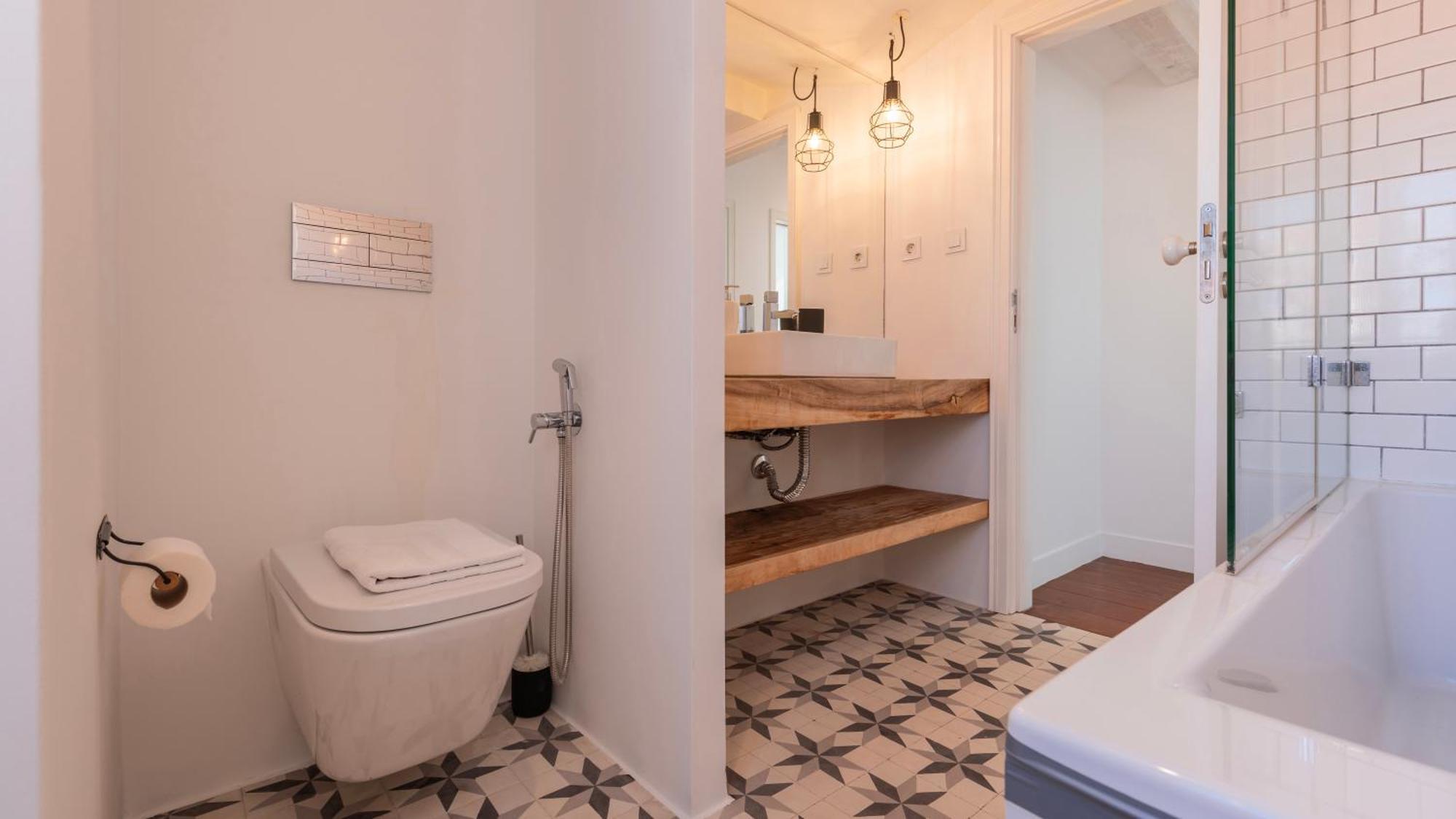 Charming 3Bdr Duplex In City Center By Lovelystay ลิสบอน ภายนอก รูปภาพ