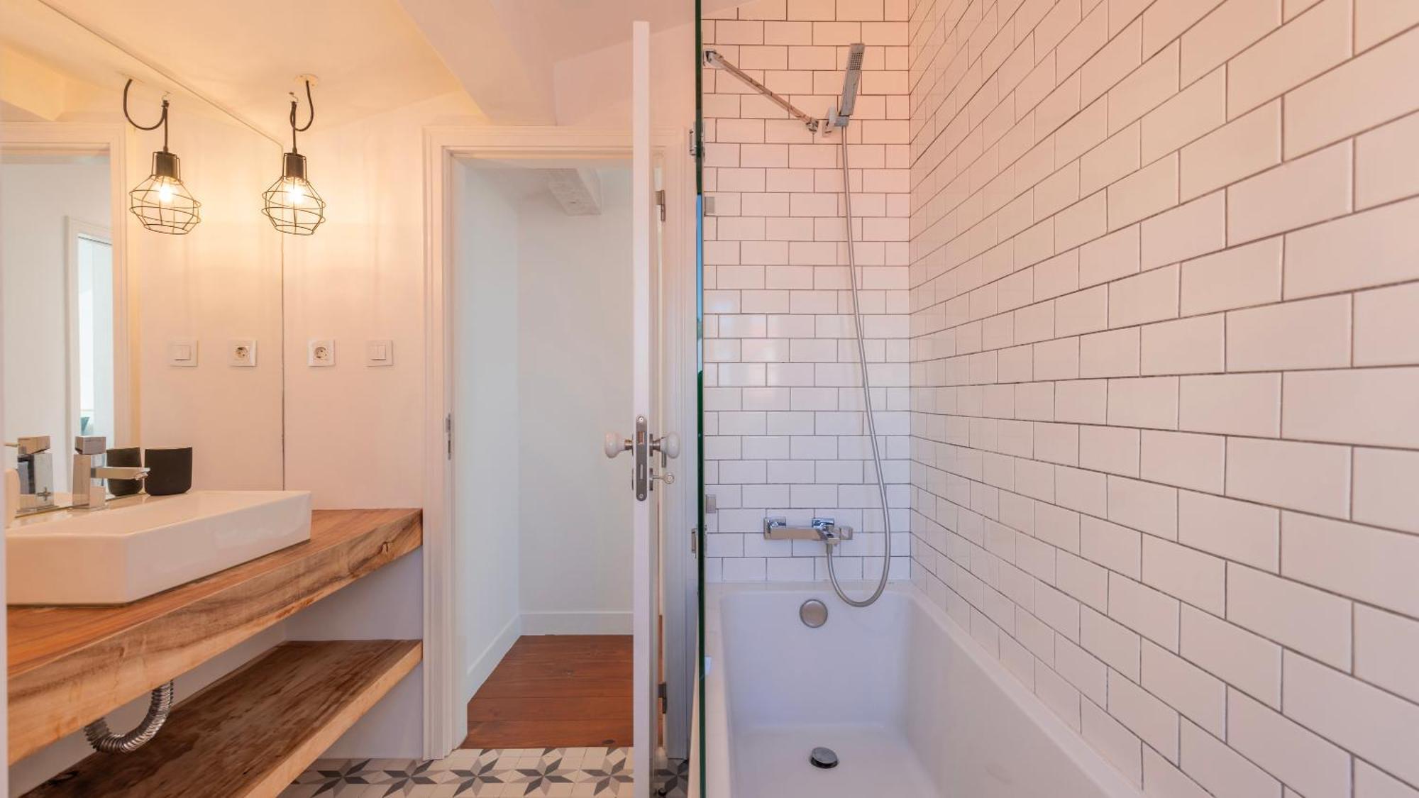 Charming 3Bdr Duplex In City Center By Lovelystay ลิสบอน ภายนอก รูปภาพ
